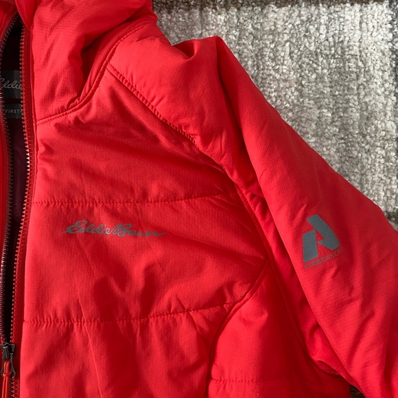 Eddie Bauer First Ascent Insulated Jacket with hood - Picture 5 of 10